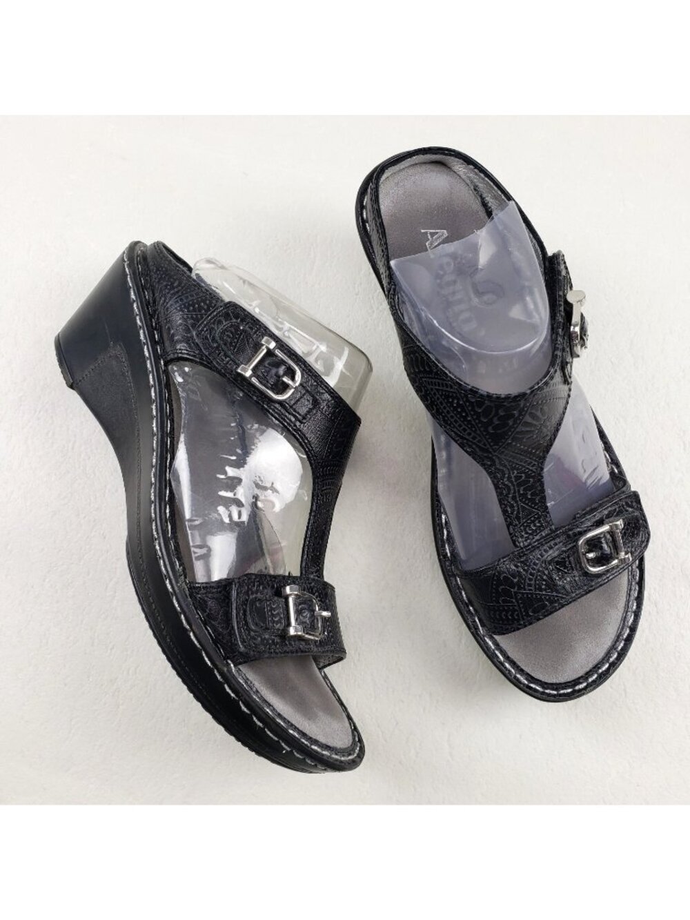 Alegria Lara Wedge Sandal Womens 9 EU 39 Black Tooled Leather Slide Slip On